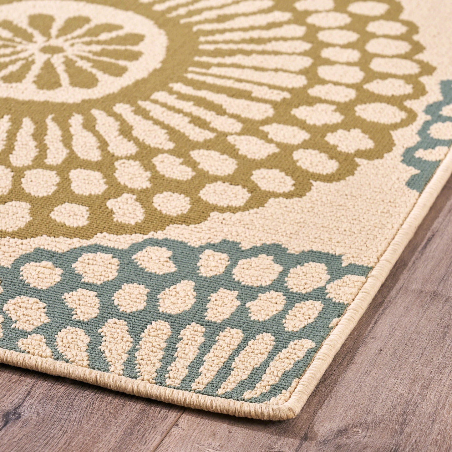 5'3" X 7'6" Outdoor Lounge Area Rug