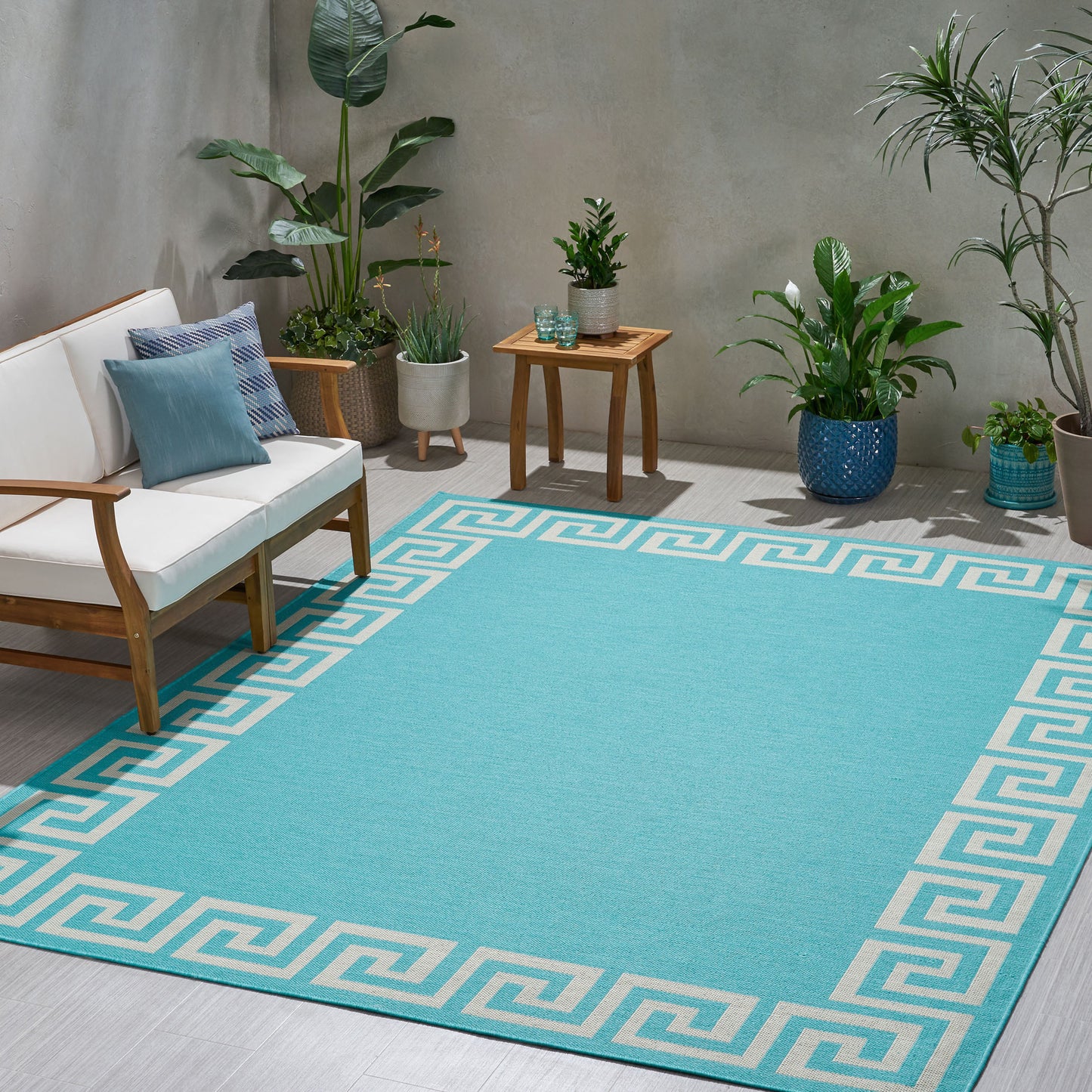 Outdoor Area Rug – Durable, Weatherproof, Patio Ready