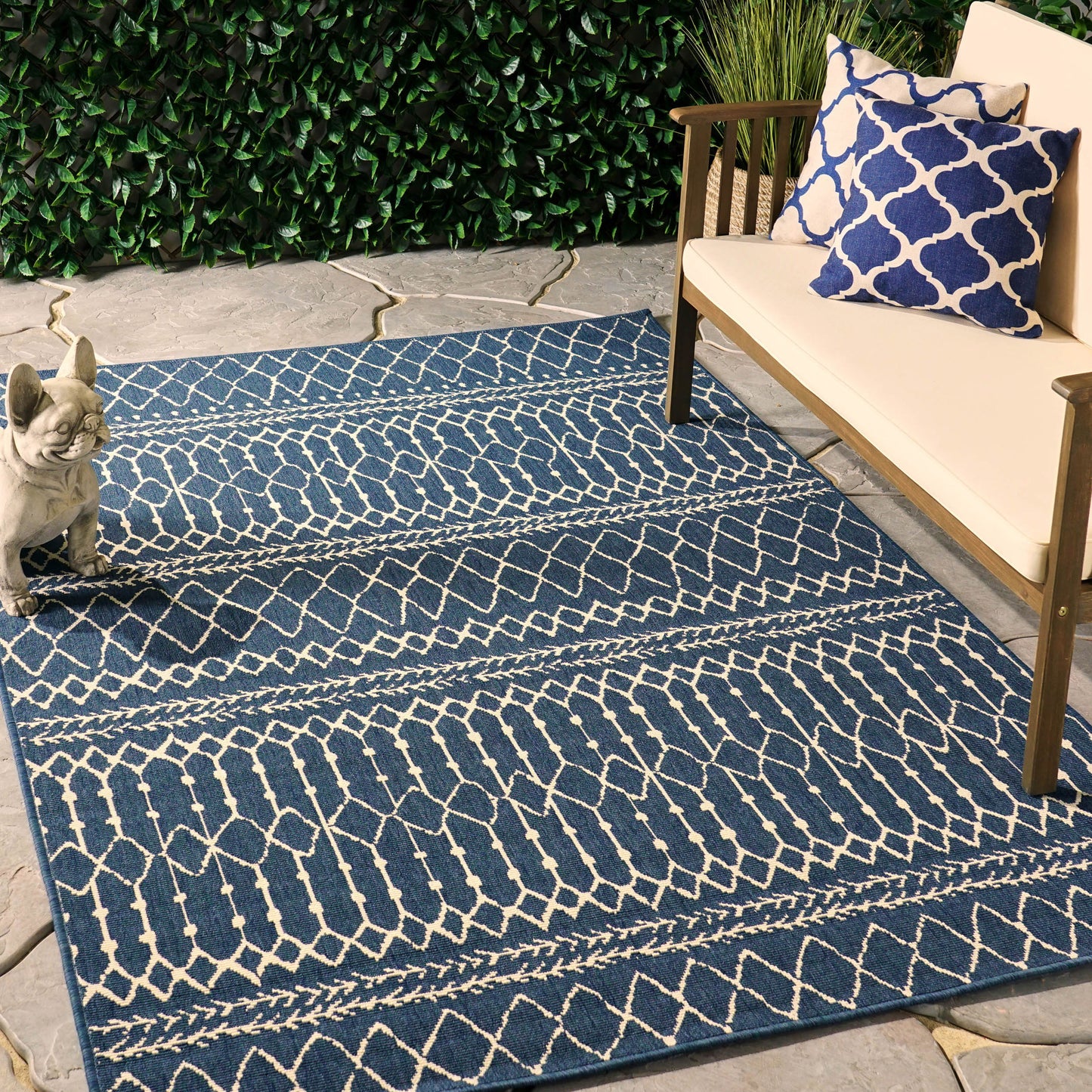 Durable Outdoor/Indoor Area Rug – Weather-Resistant & Stylish