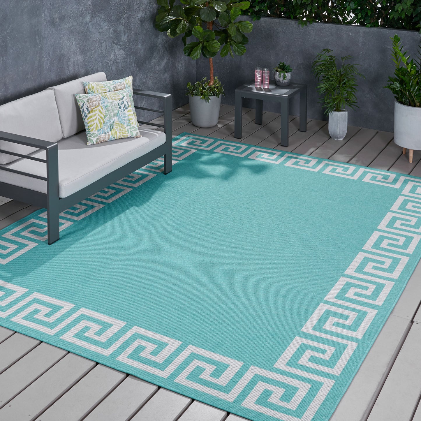 Outdoor Area Rug – Durable, Weatherproof, Patio Ready