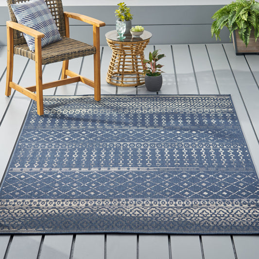 Durable Outdoor/Indoor Area Rug – Weather-Resistant & Stylish