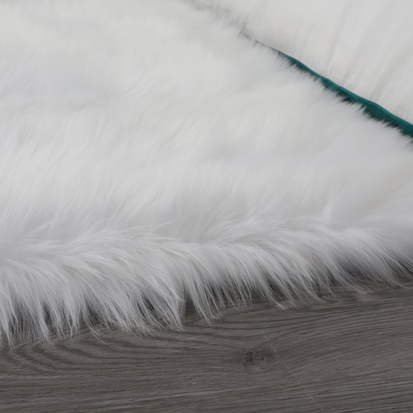 Ultra Soft Fluffy Faux Fur Sheepskin Area Rug