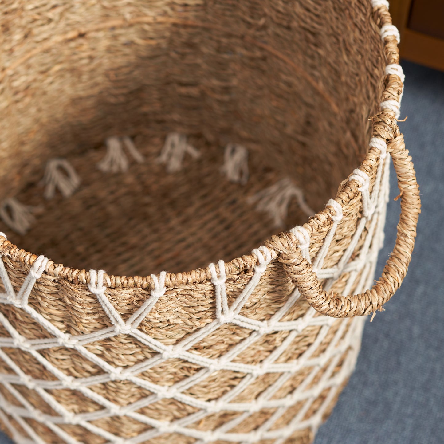 Hubertus Round Water Hyacinth Woven Basket with Handles - 15" x 15" x 18.5" - Natural Brown - For Clothes, Towels, Canvas, Toys and Magazine Storage and Home Decoration