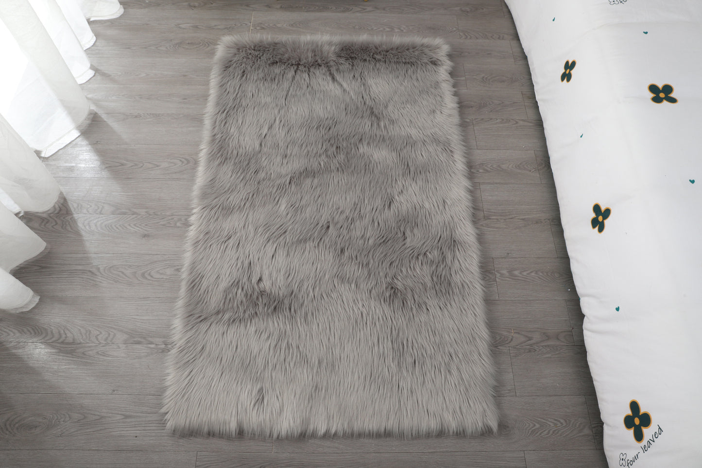 Ultra Soft Fluffy Faux Fur Sheepskin Area Rug