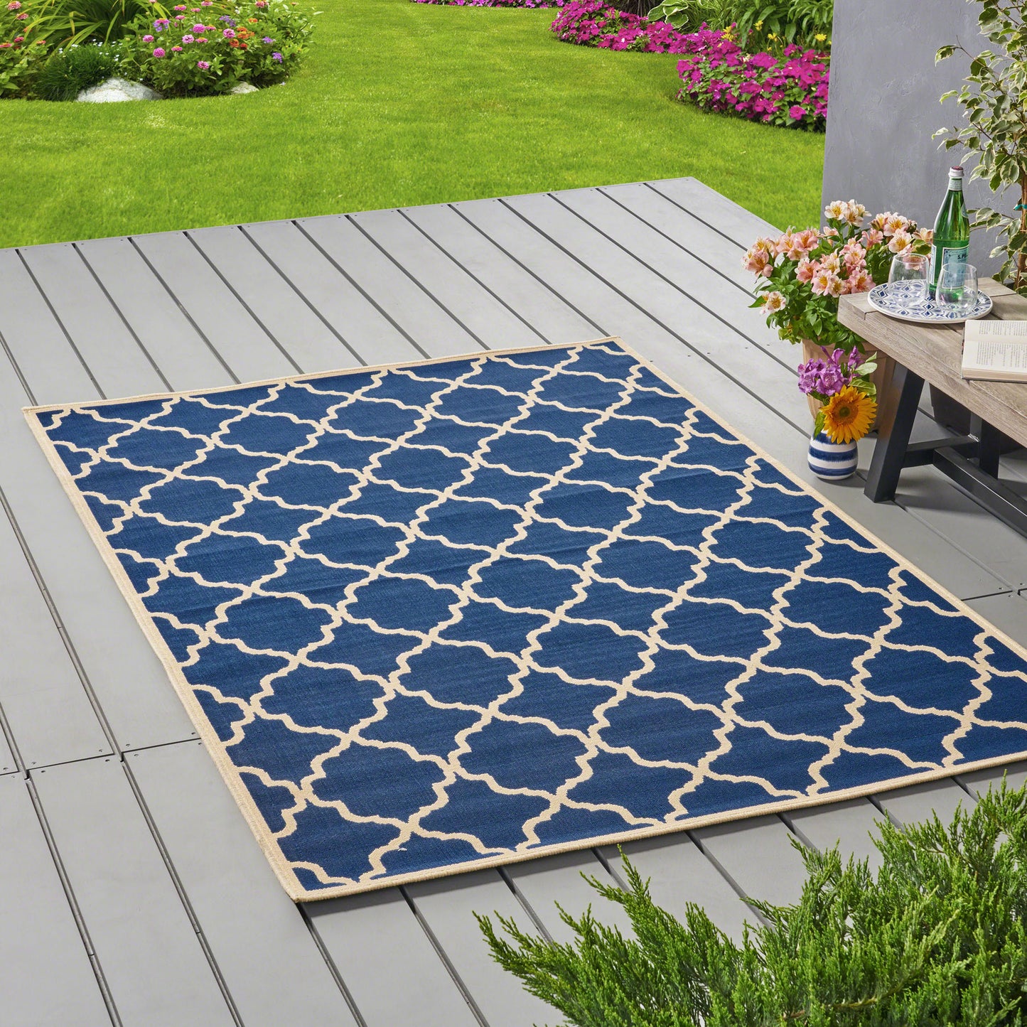 5'3" X 7'6" Indoor/Outdoor Area Rug