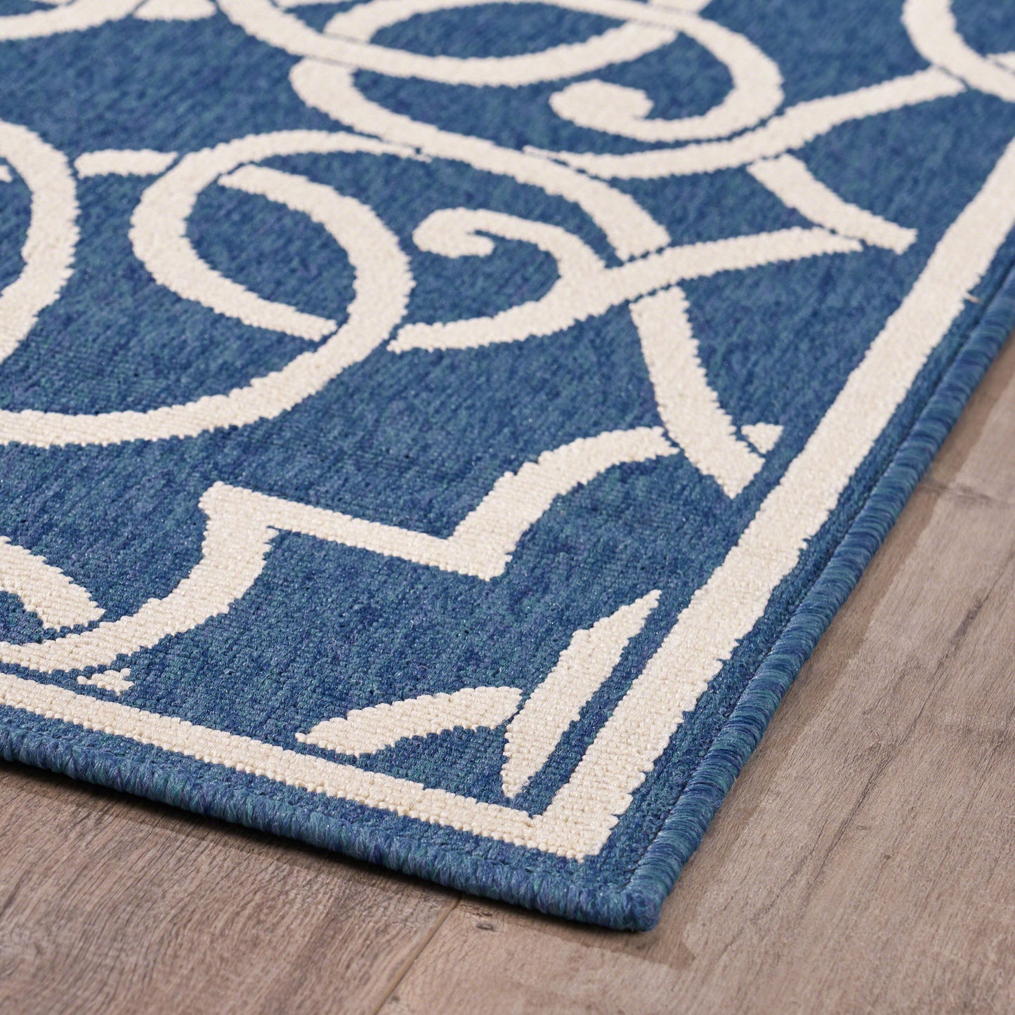 5'3" X 7'6" Outdoor Lounge Area Rug